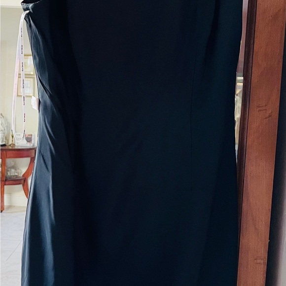 Gorgeous  elegant black floral sheath, size 8 by Kay Unger NY--Classy! - Picture 12 of 12